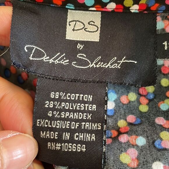 DS by Debbie Shuchat sleeveless ruffle front zip up blouse with polka dots - Picture 7 of 8